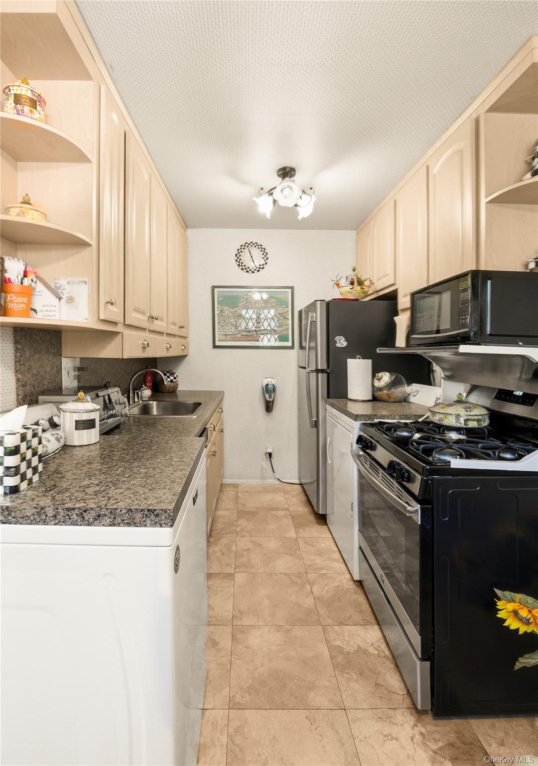 2120 202 Street 1-189