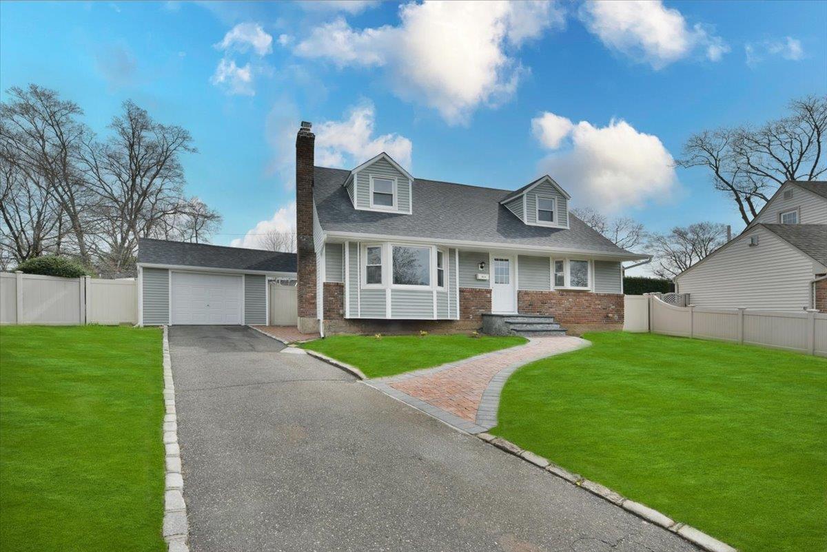 3835 Marion Court, Seaford, New York image 3