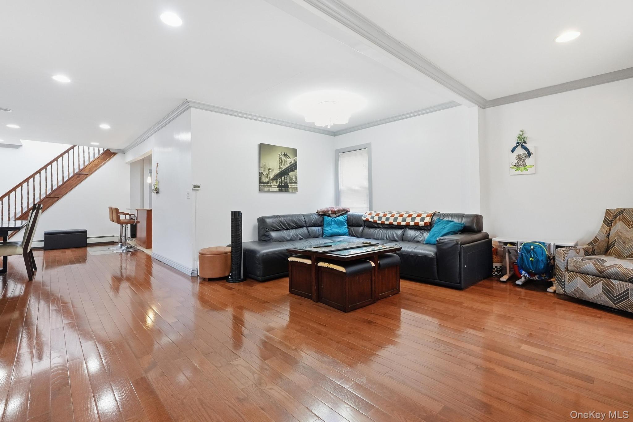 111-35 166th Street - Photo 3