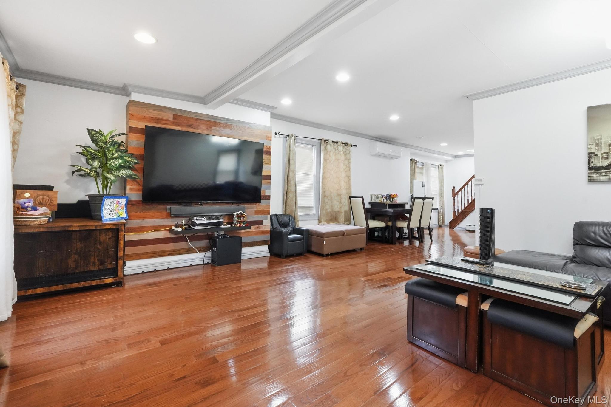 111-35 166th Street - Photo 4