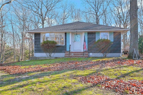 Homes For Rent - 415 Southern Cross Rd<br/> Cutchogue, NY 11935