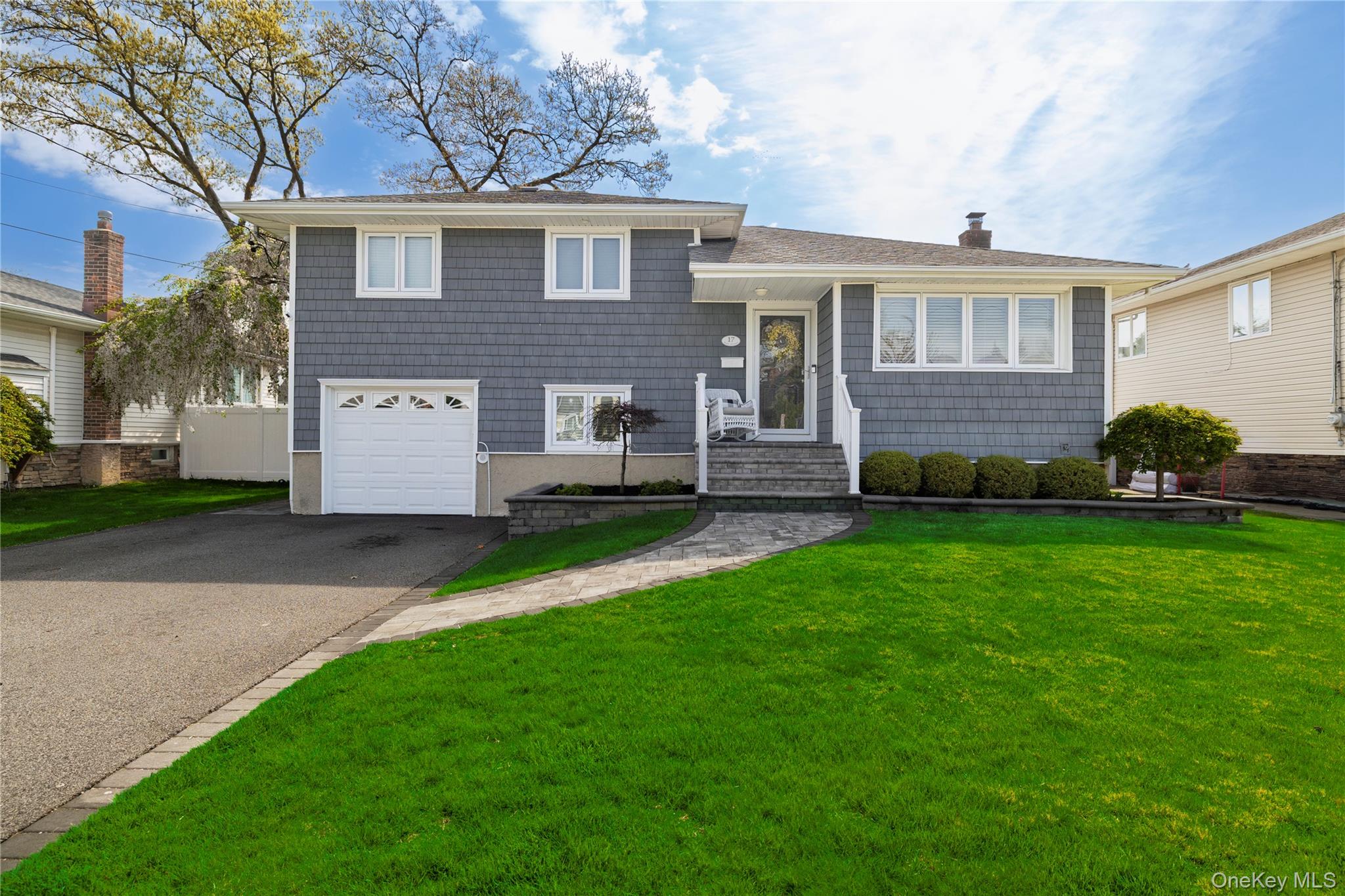 17 6th Avenue