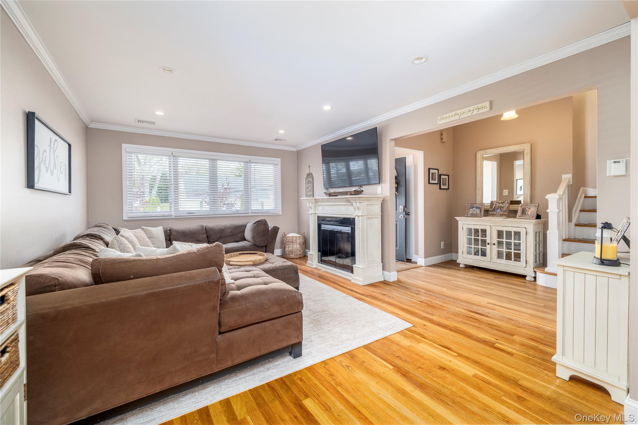 17 6th Avenue