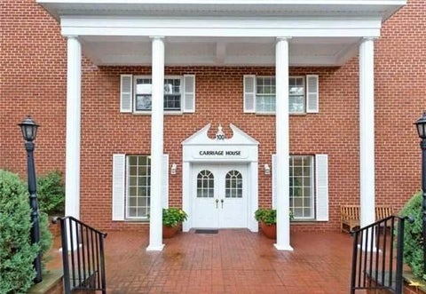 Condo For Sale - 100 S Middle Neck Road #102<br/> Great Neck, NY 11021