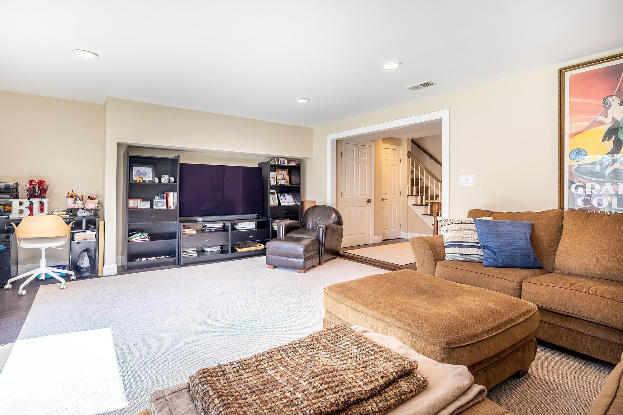 104 Country Ridge Drive, Rye Brook, New York image 30
