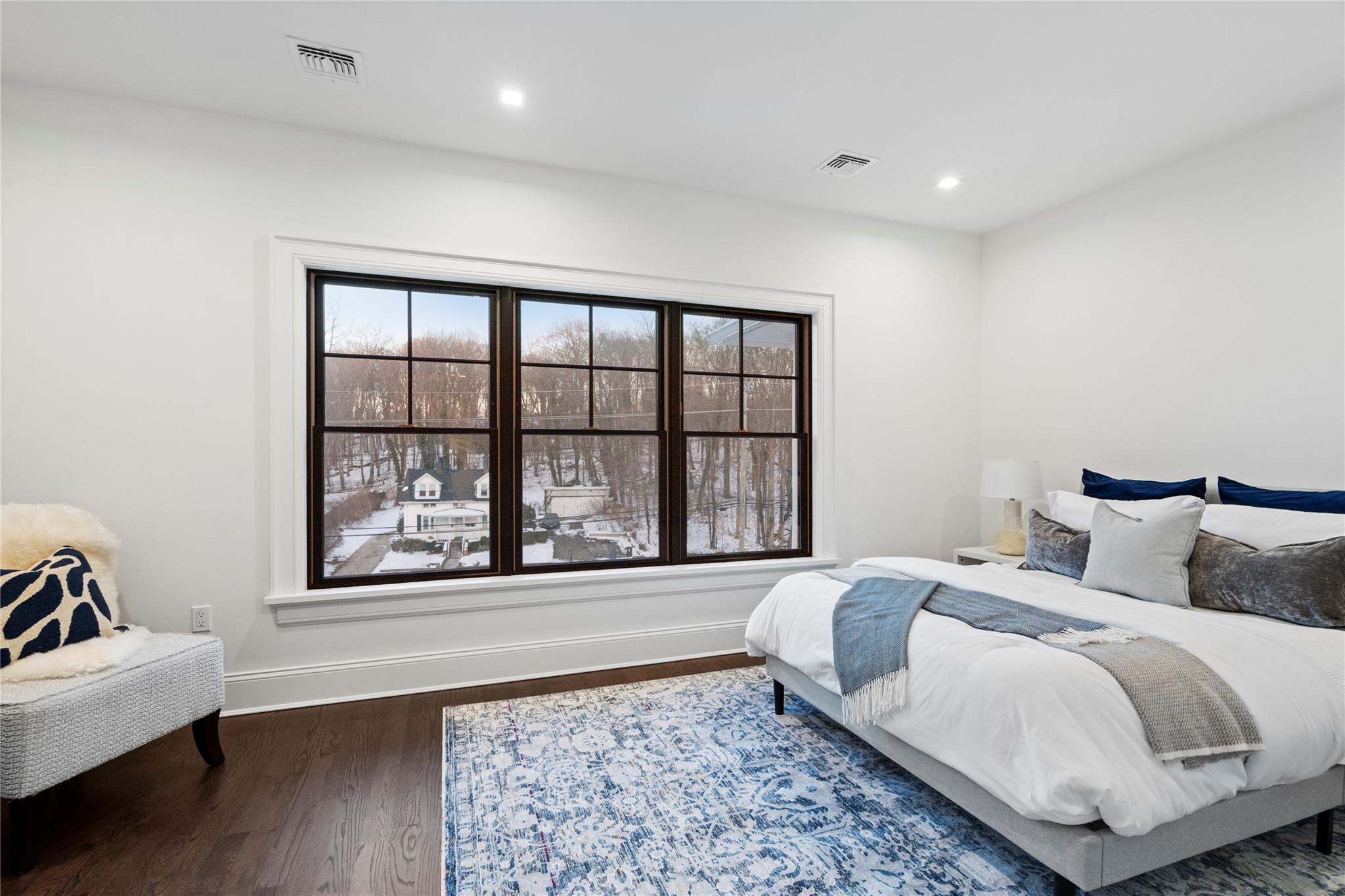 133 Spring Road #4, Huntington, New York image 22