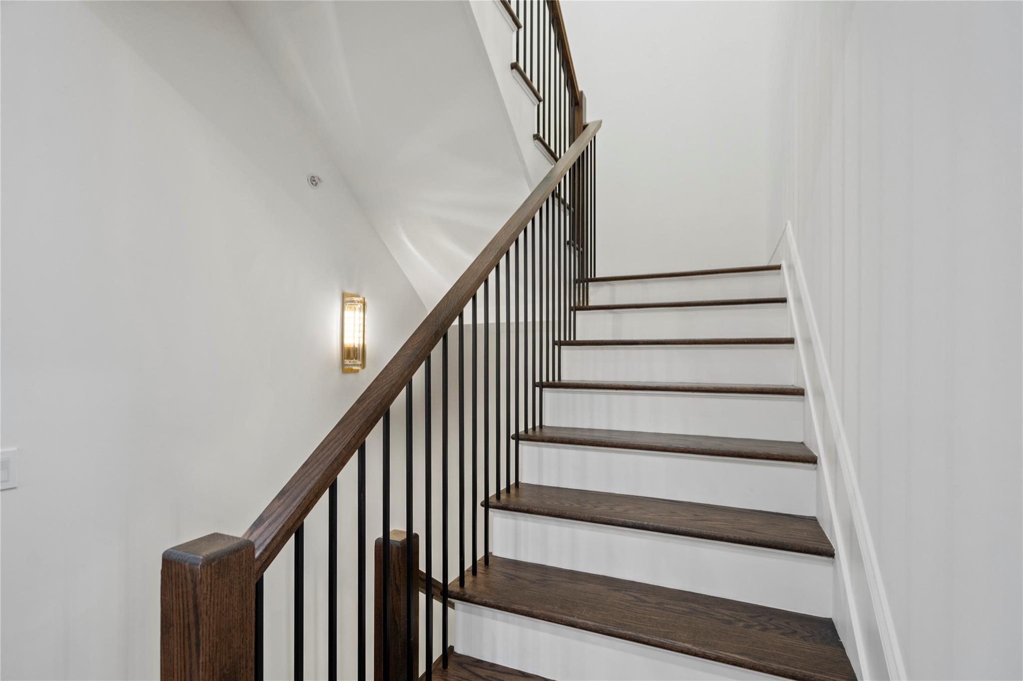 133 Spring Road #4, Huntington, New York image 31
