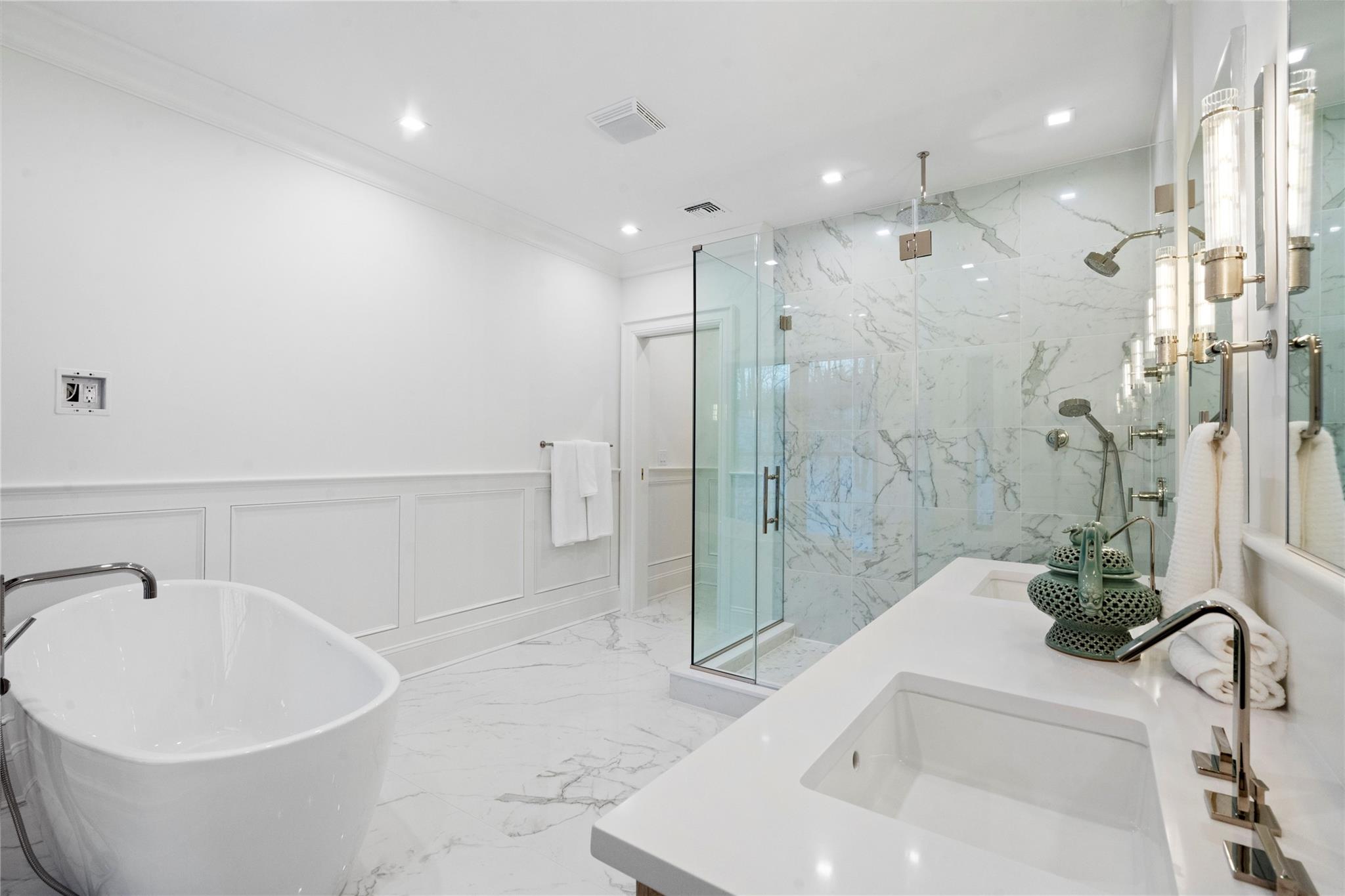 133 Spring Road #4, Huntington, New York image 19
