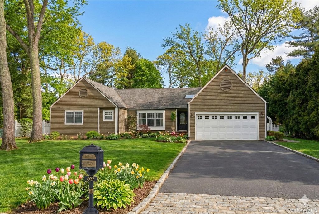 Photo of 69 Tamarack Street, East Northport, NY 11731 (MLS # 963910)