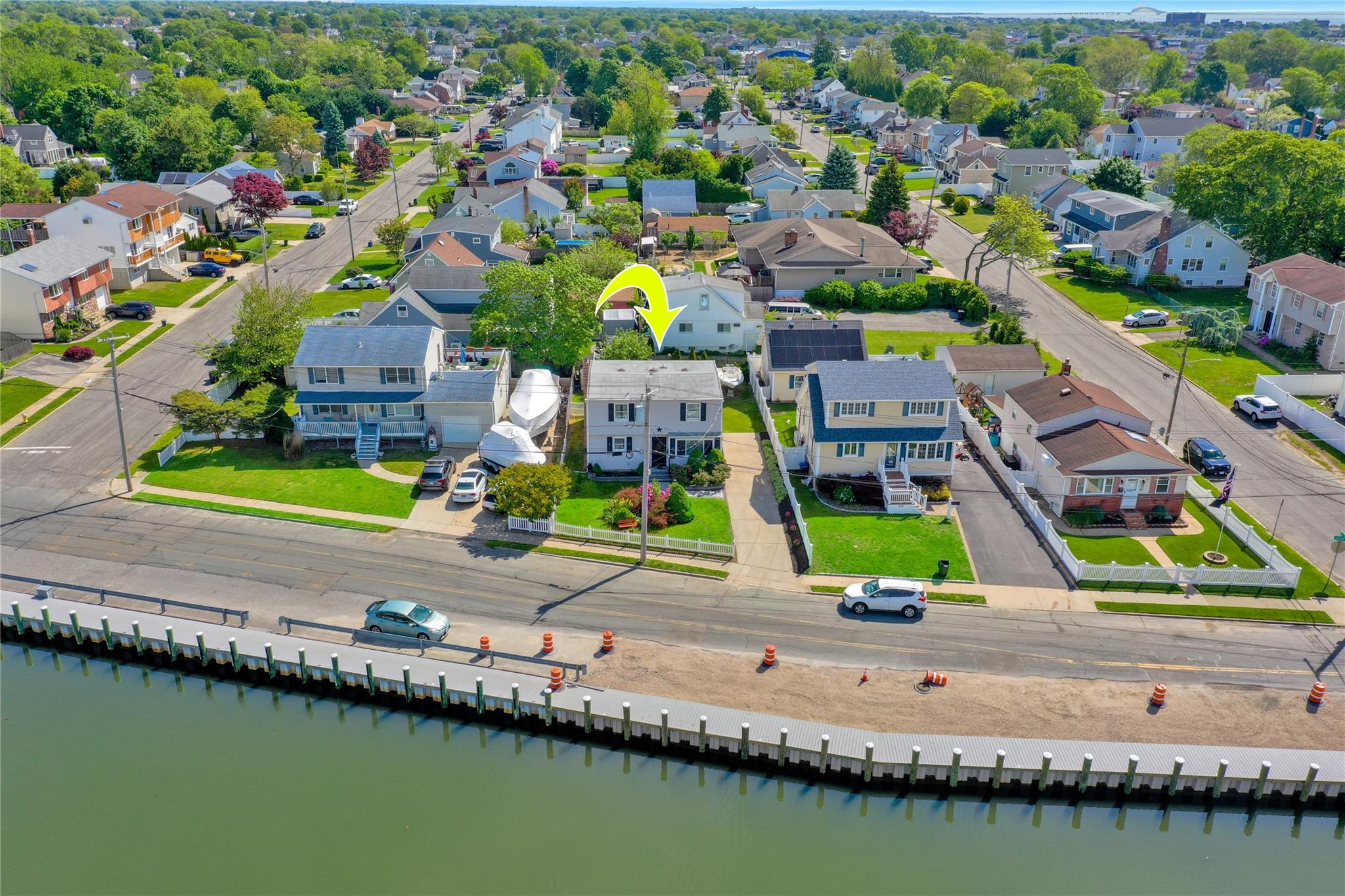 674 Shore Road, Lindenhurst, New York image 4