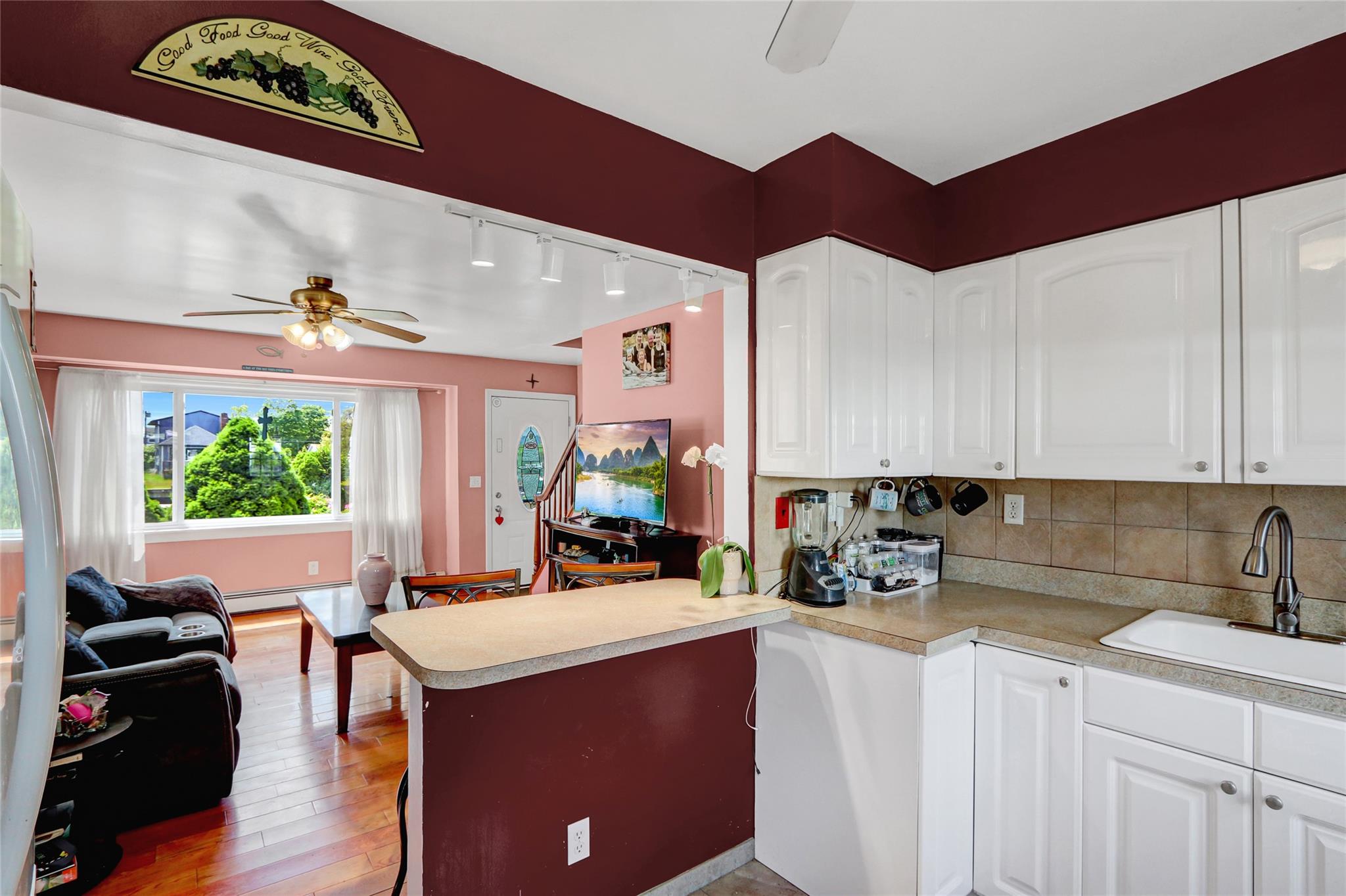 674 Shore Road, Lindenhurst, New York image 11
