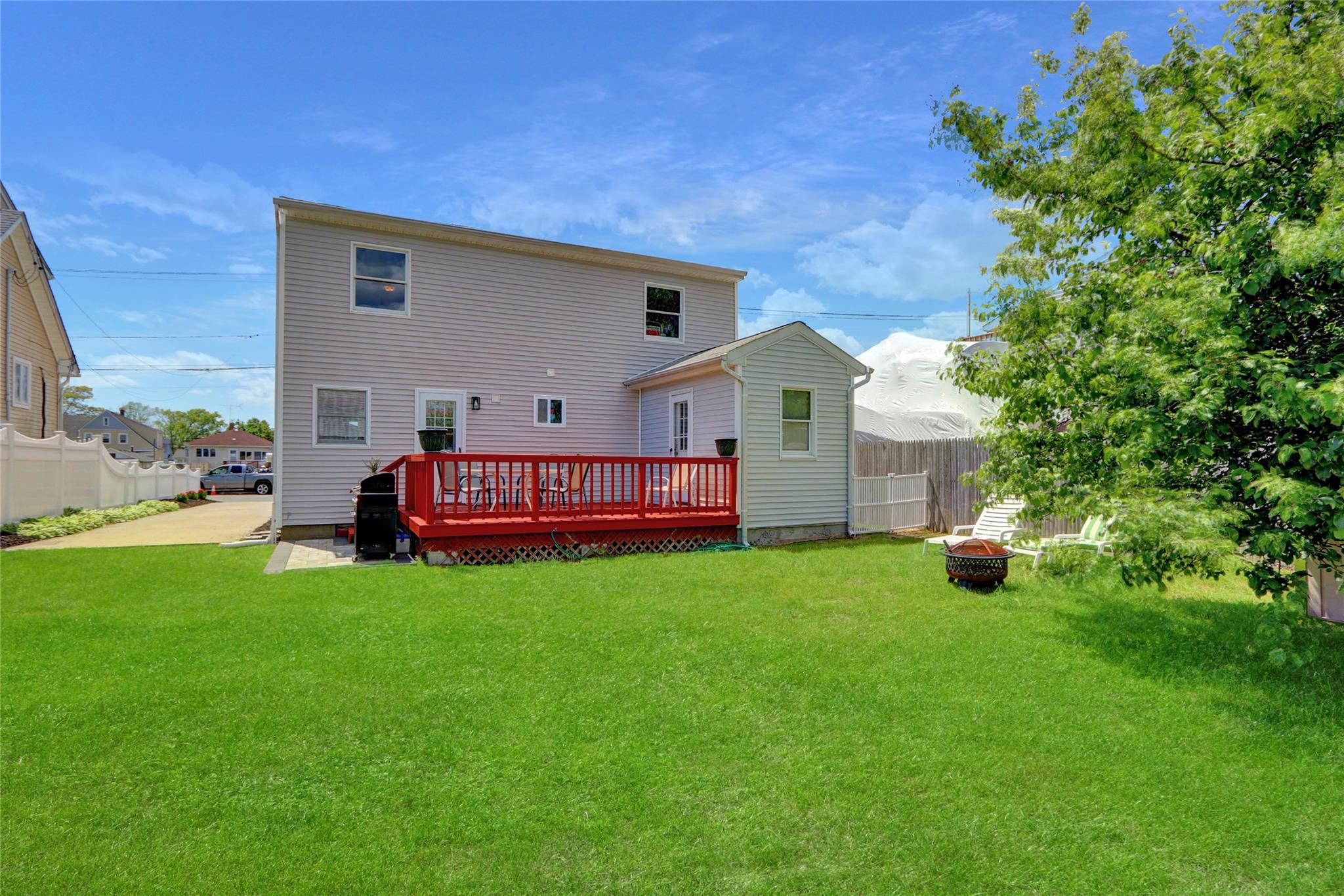 674 Shore Road, Lindenhurst, New York image 19