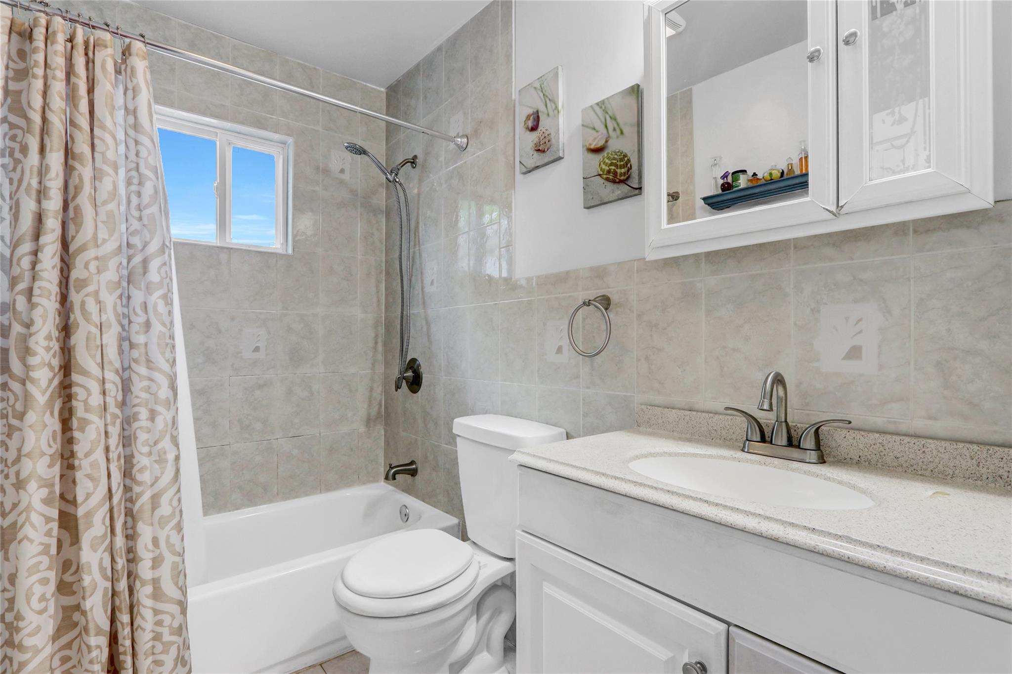674 Shore Road, Lindenhurst, New York image 13