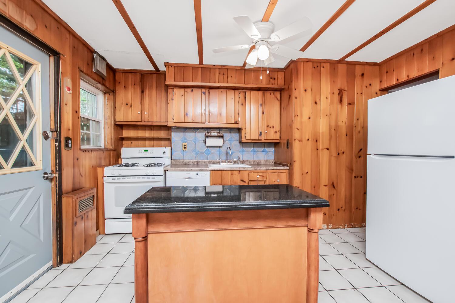 88 Parkway North, Yonkers, New York image 6