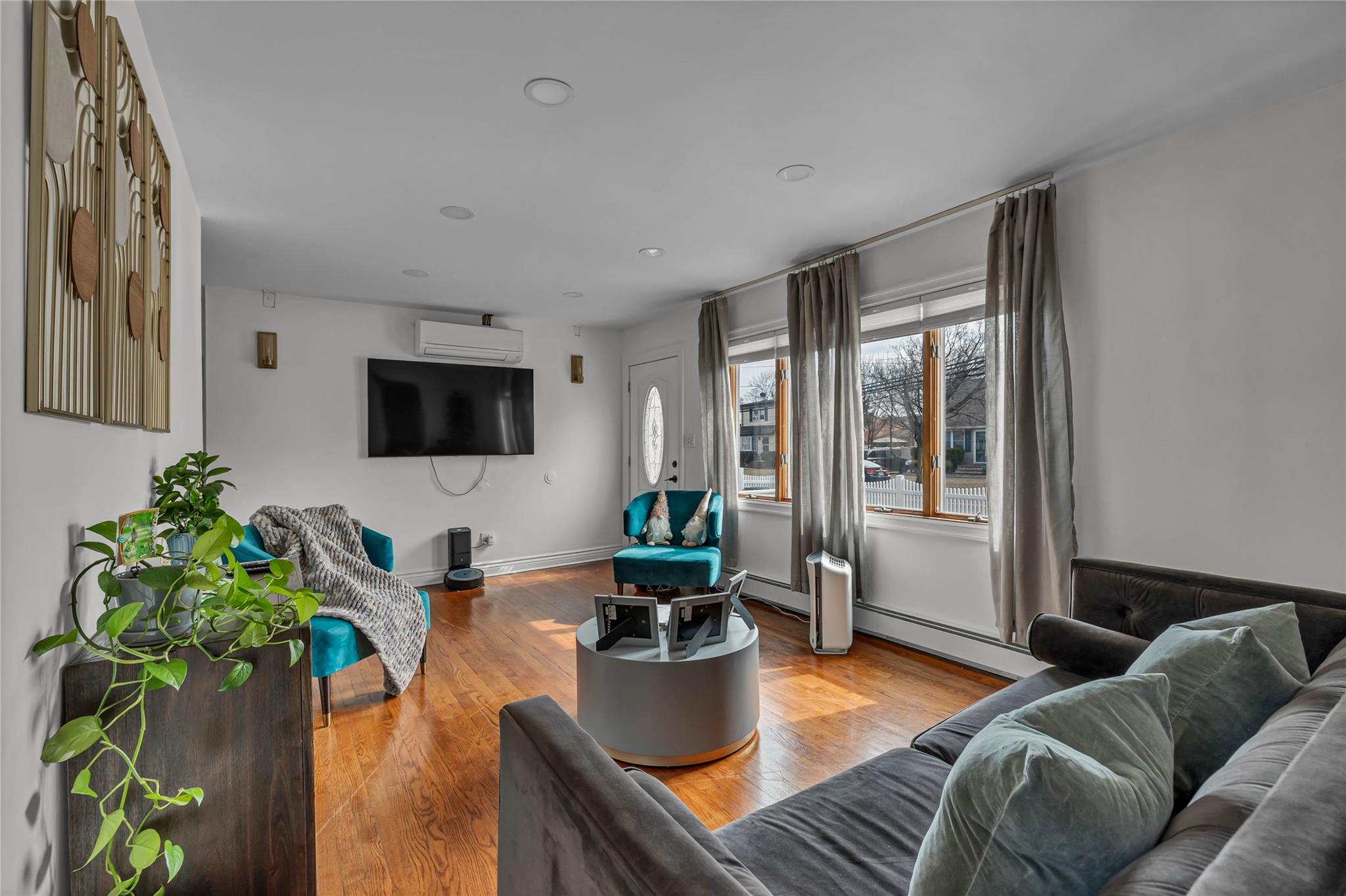 238 35th Street, Lindenhurst, New York image 6
