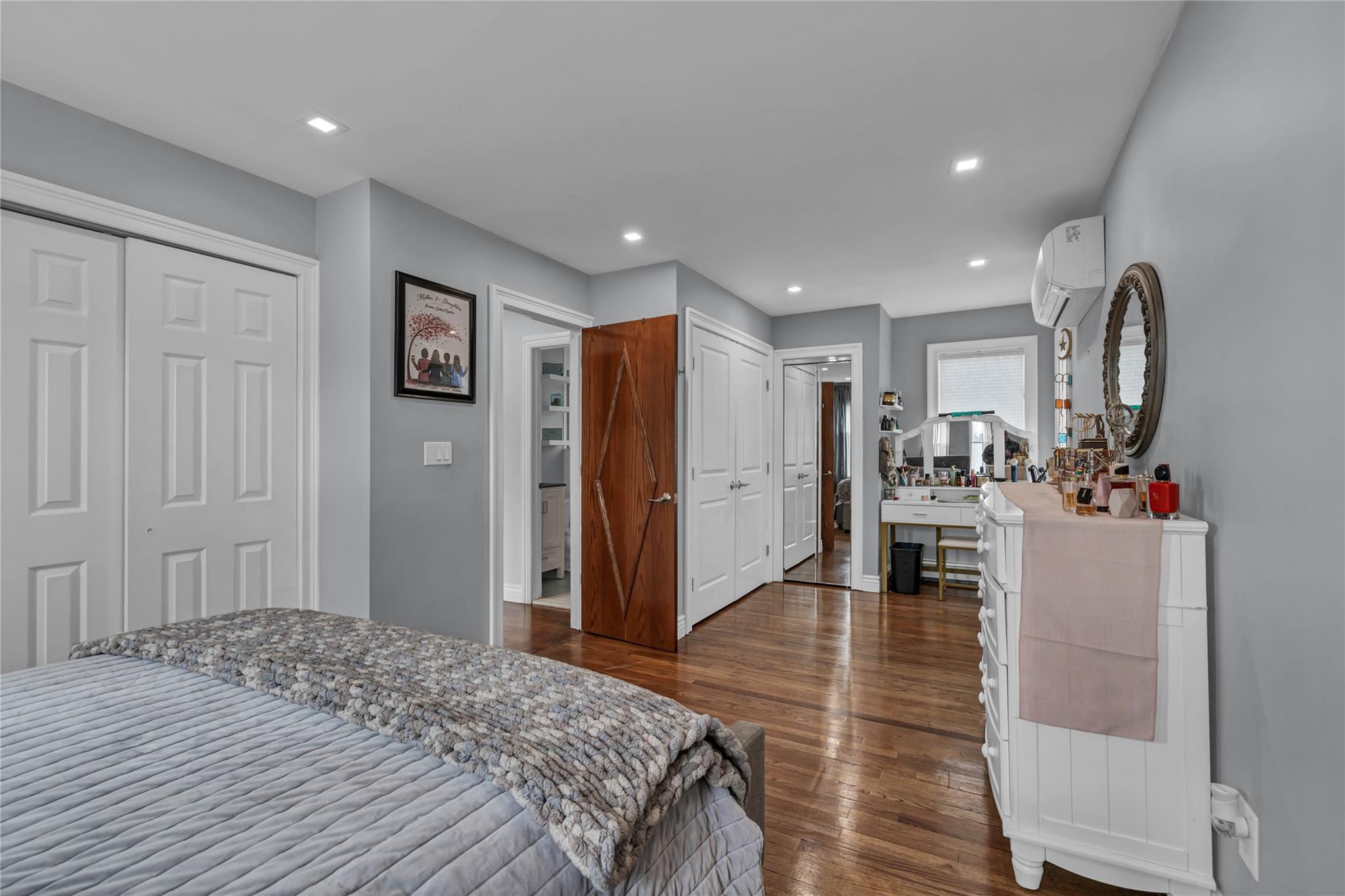 238 35th Street, Lindenhurst, New York image 19