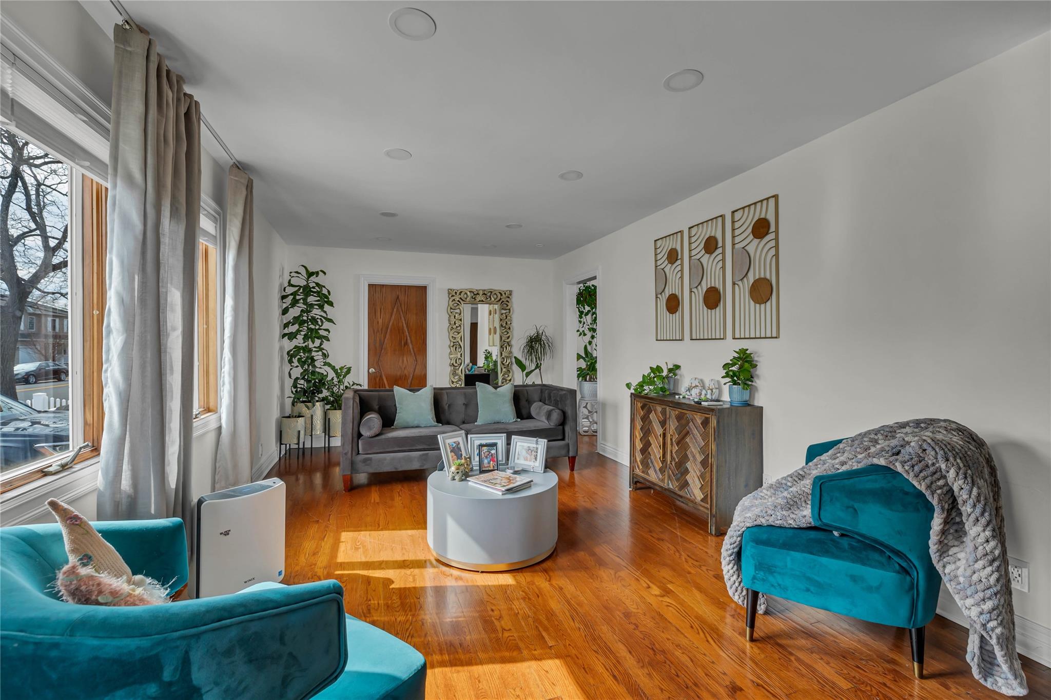 238 35th Street, Lindenhurst, New York image 5