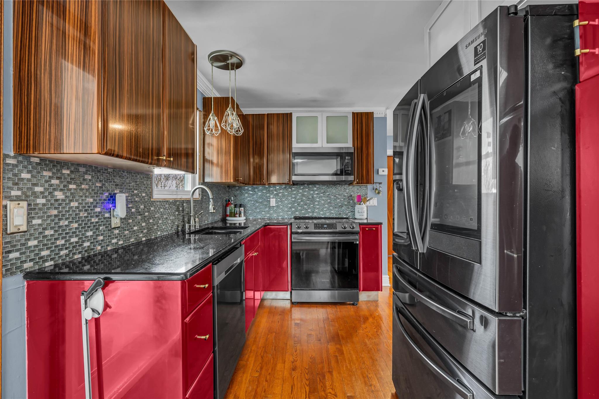 238 35th Street, Lindenhurst, New York image 8