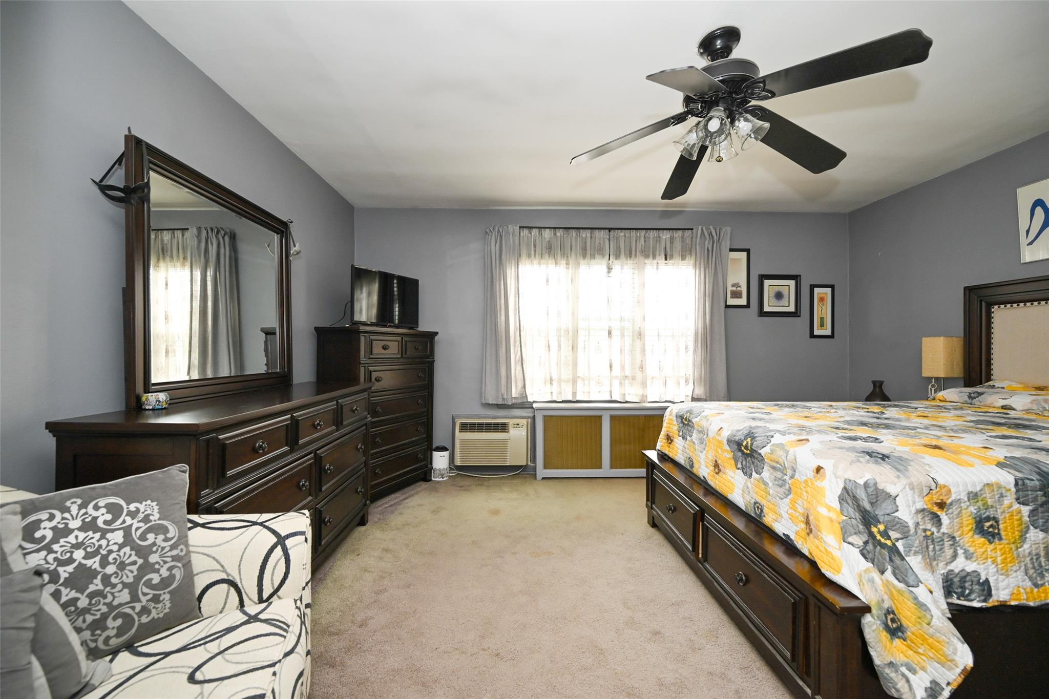 86-28 256 Street, Floral Park, New York image 13
