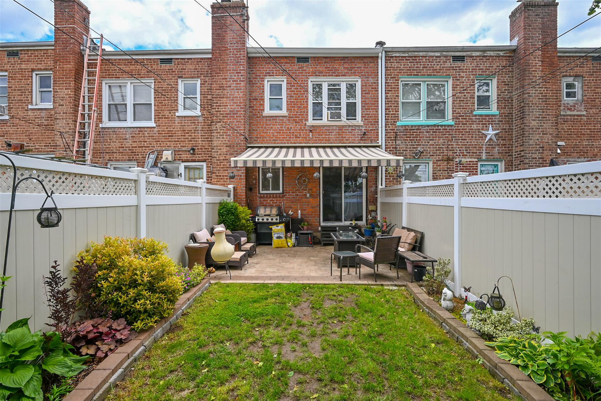 86-28 256 Street, Floral Park, New York image 19