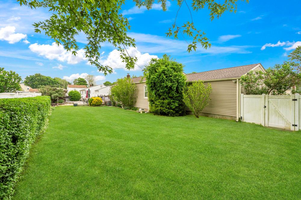 1544 Baldwin Boulevard, Bay Shore, New York image 23
