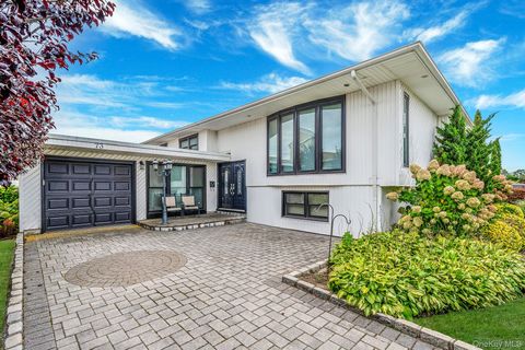 Photo of 73 Elaine Drive, Oceanside, NY 11572 (MLS # 914382)