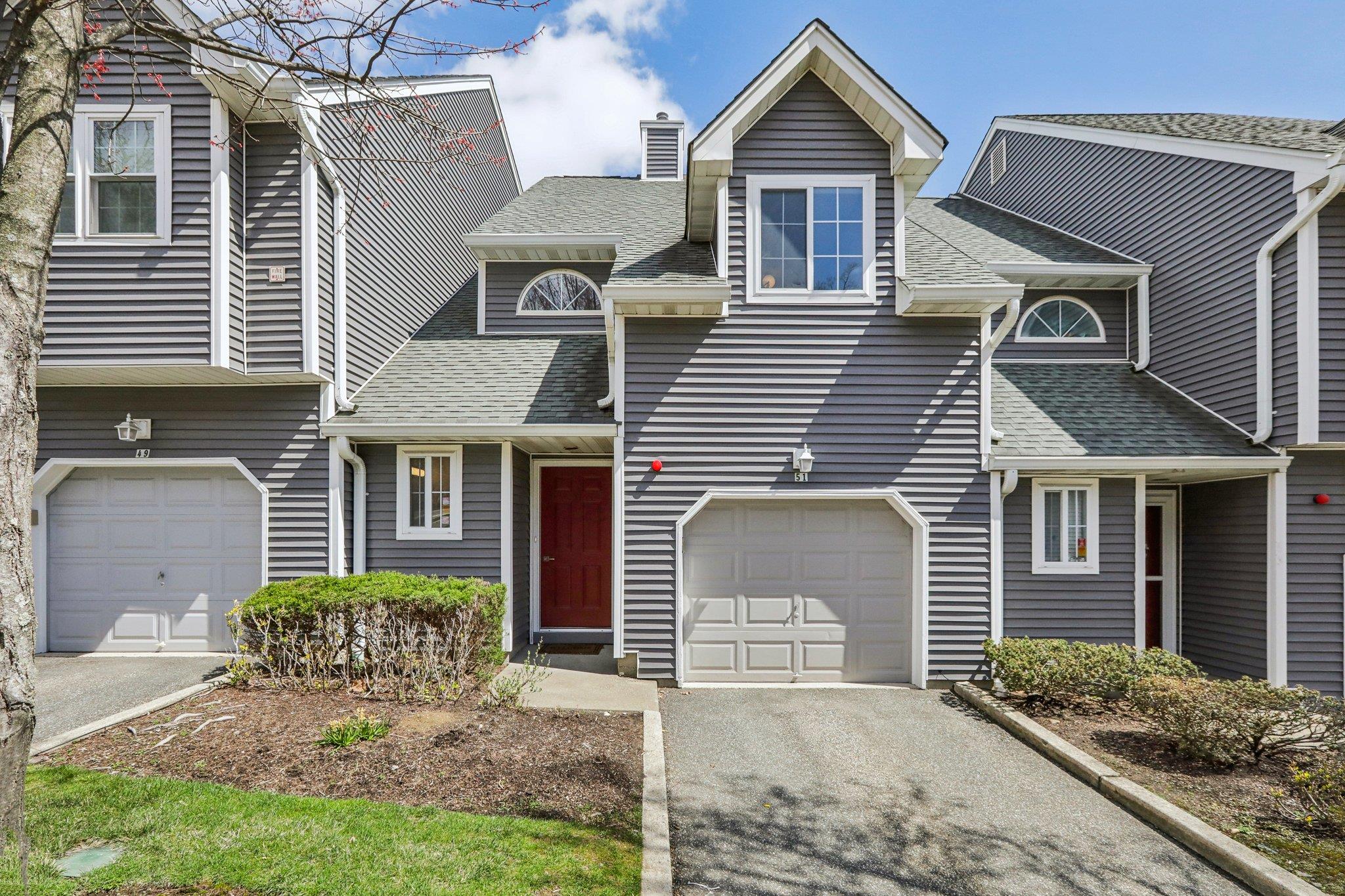 51 Eagle Ridge Way, Nanuet, New York image 1