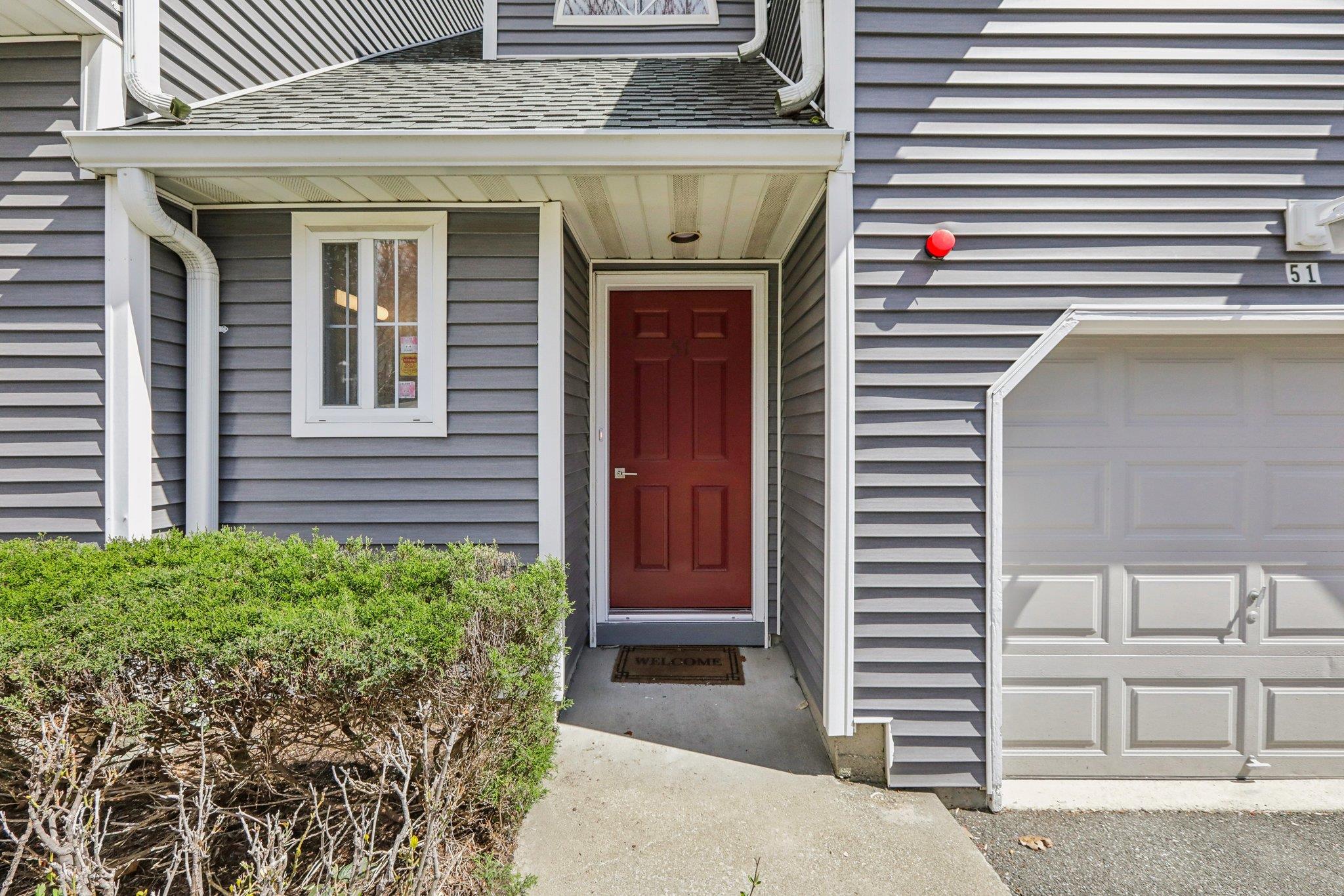 51 Eagle Ridge Way, Nanuet, New York image 2