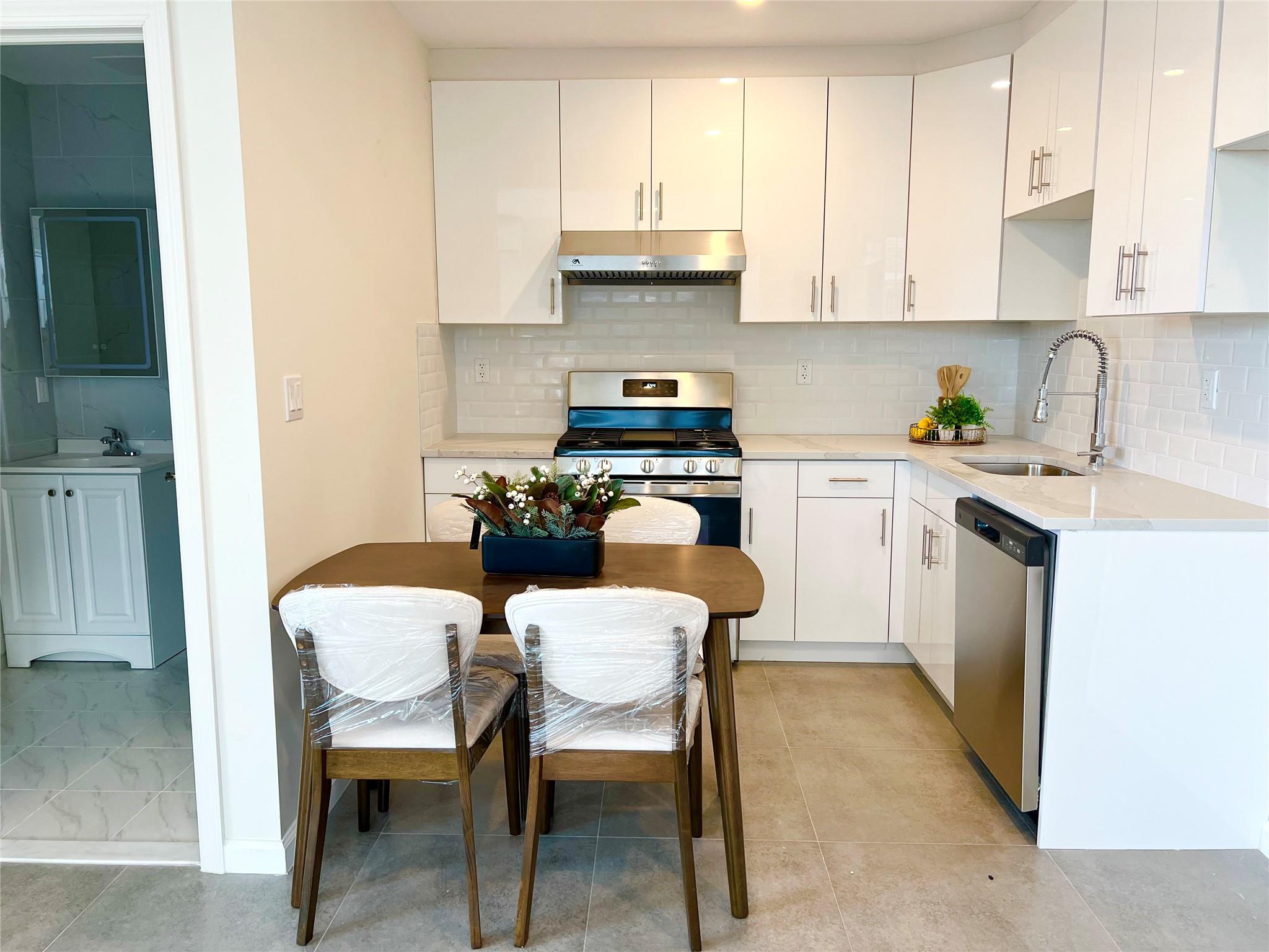 150-23 Barclay Avenue #4H, Flushing, New York image 6
