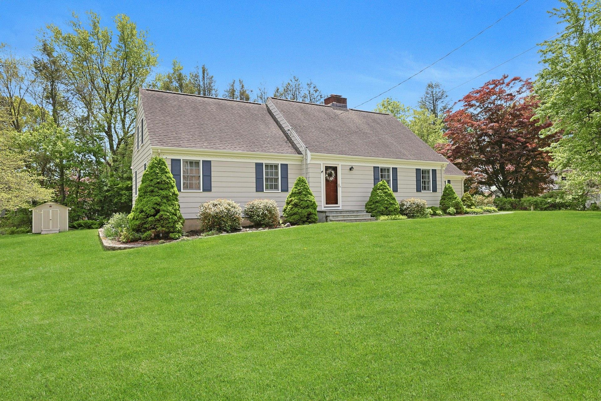 12 Heath Road, Valhalla, New York image 1