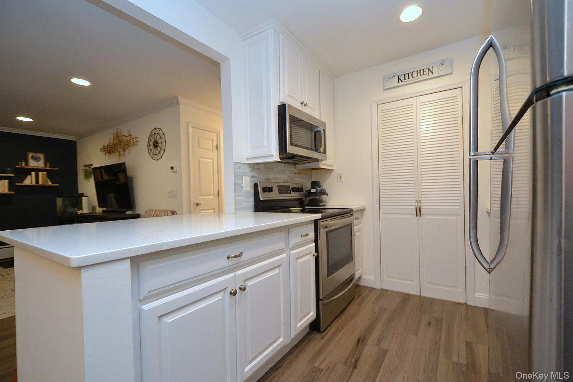 103 Richmond Boulevard 3A