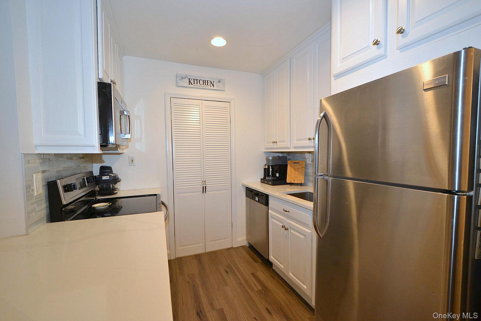 103 Richmond Boulevard 3A