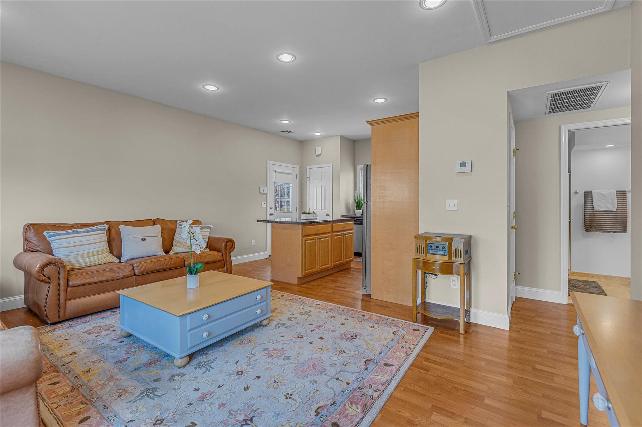 5 Pumpkin Street, East Northport, New York image 16