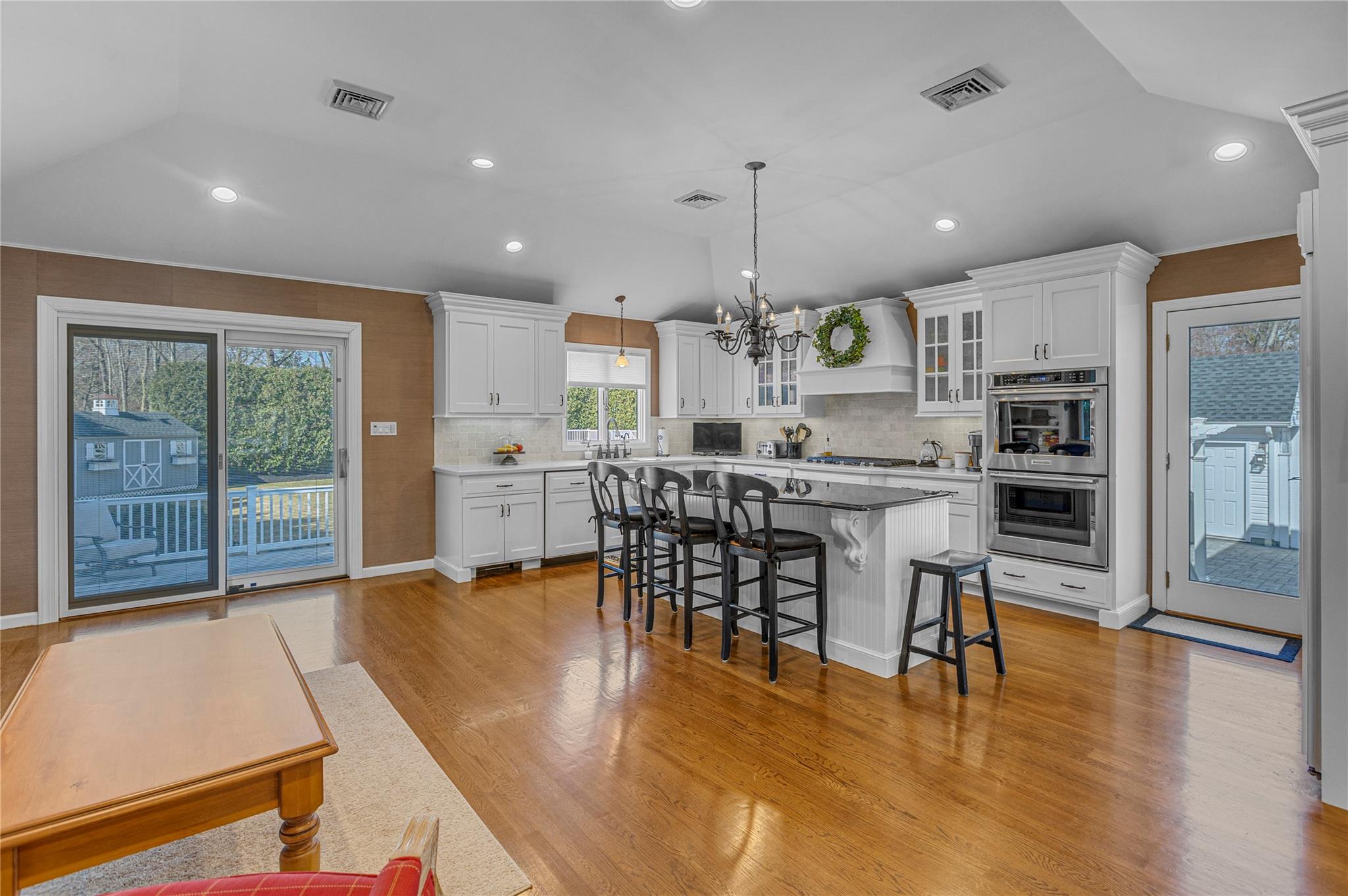 5 Pumpkin Street, East Northport, New York image 7