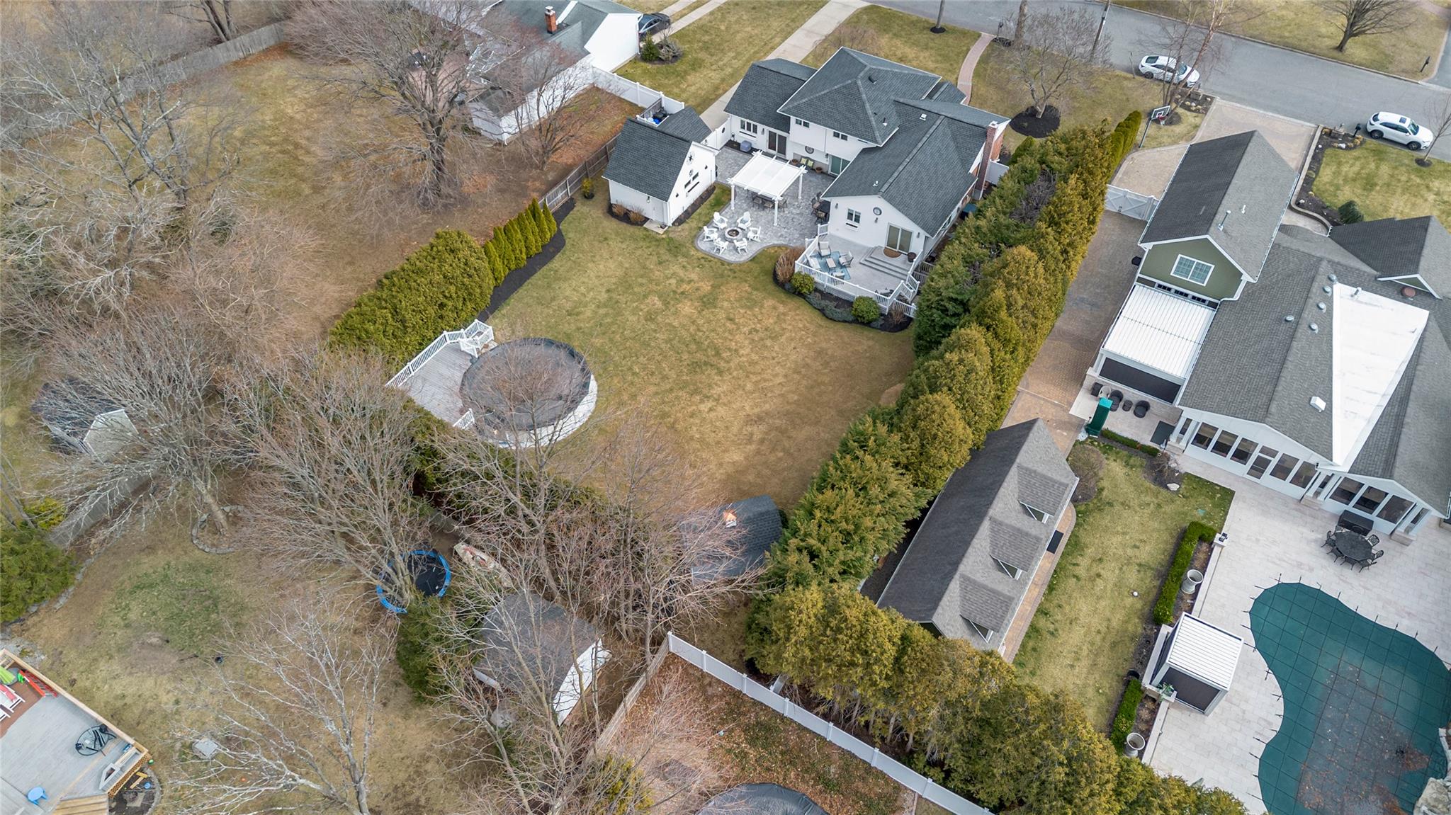 5 Pumpkin Street, East Northport, New York image 32