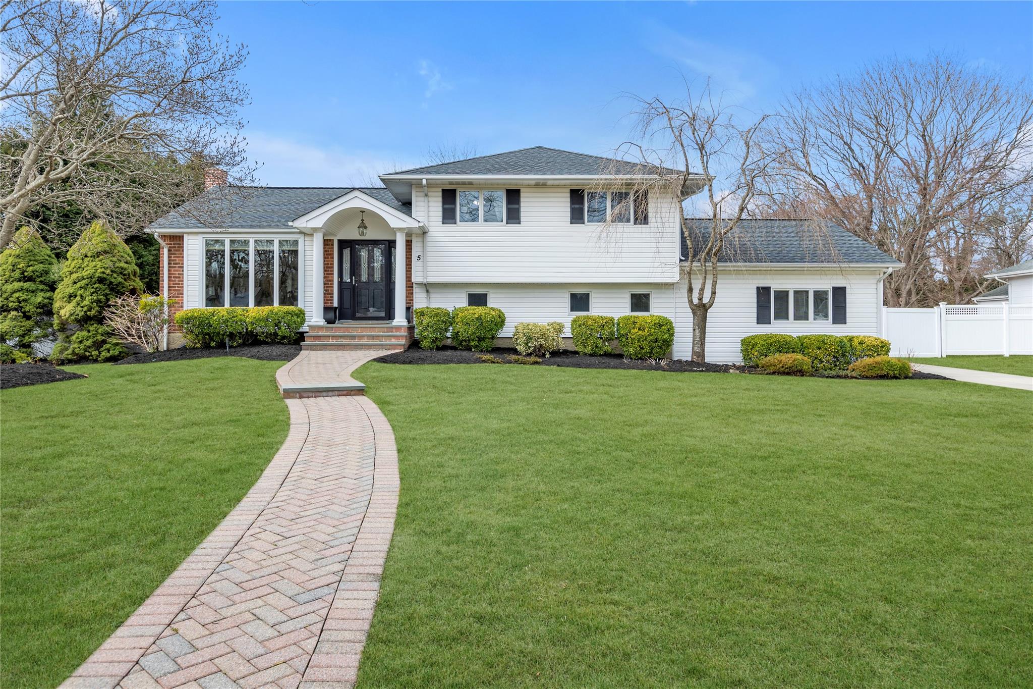 5 Pumpkin Street, East Northport, New York image 1