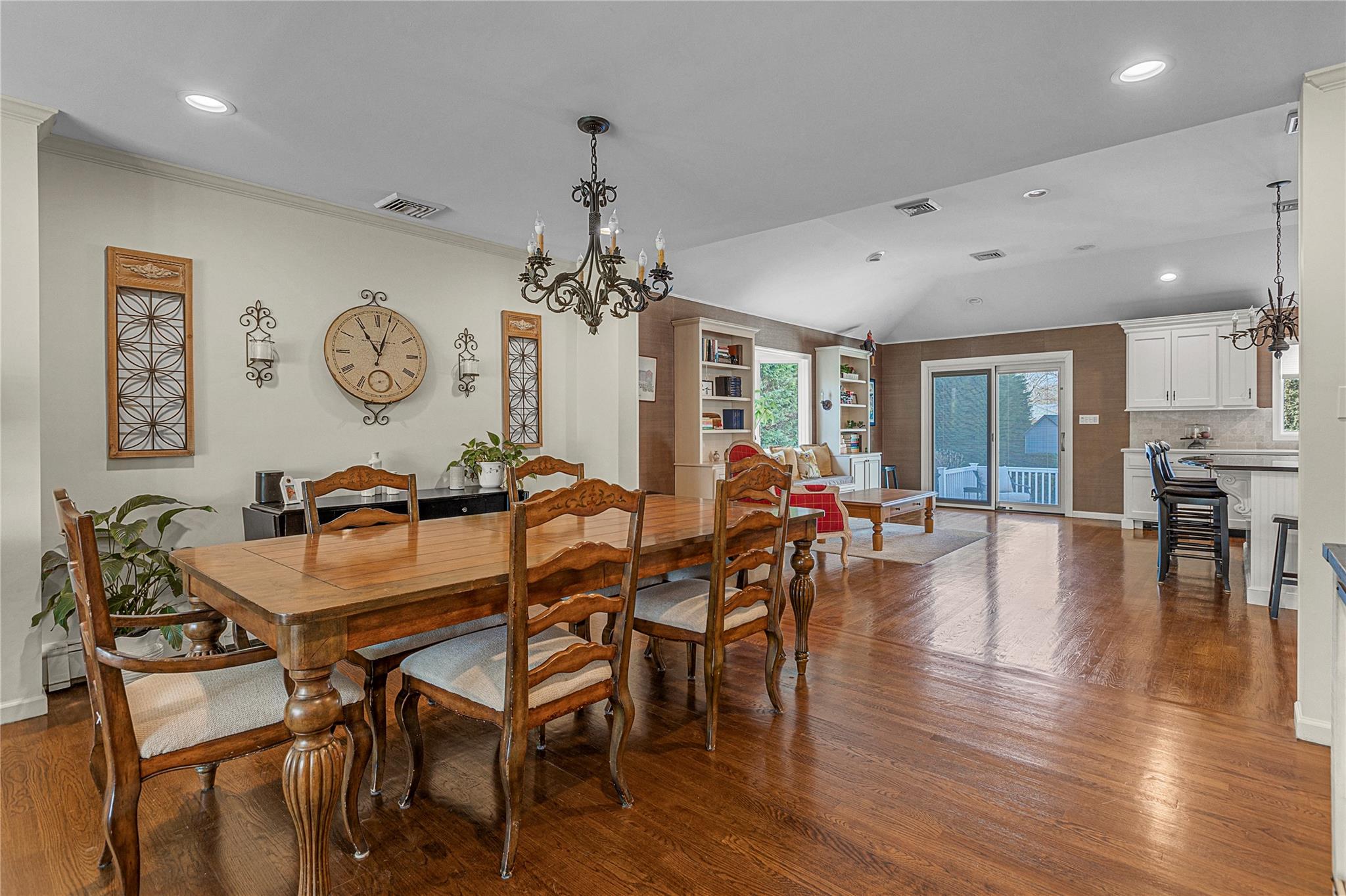 5 Pumpkin Street, East Northport, New York image 5