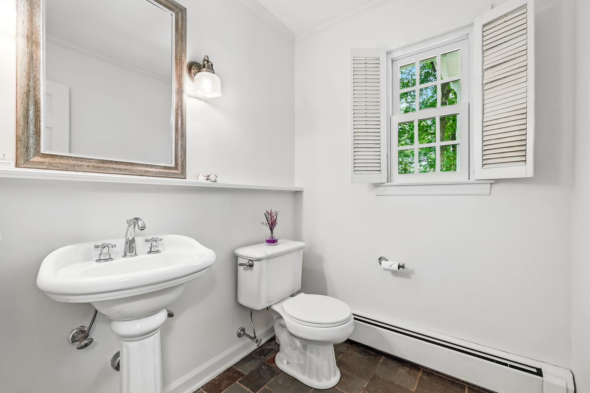 122 Valley View Road, Chappaqua, New York image 7