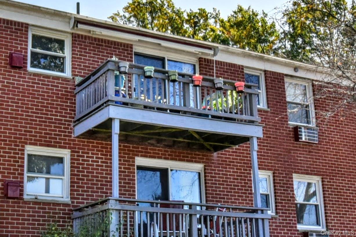 5 Danbury Court 1703