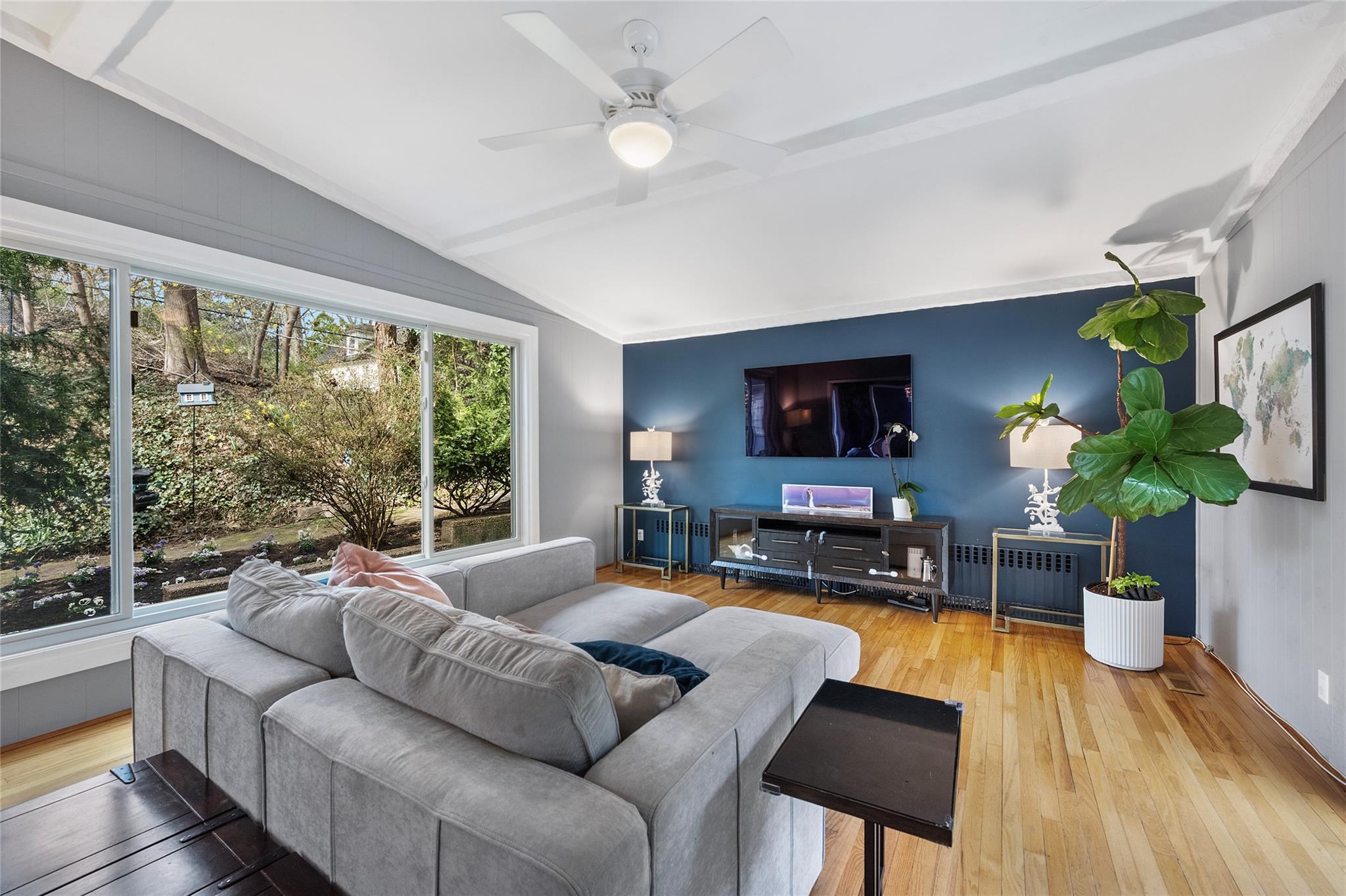 160 Douglas Place, Mount Vernon, New York image 6