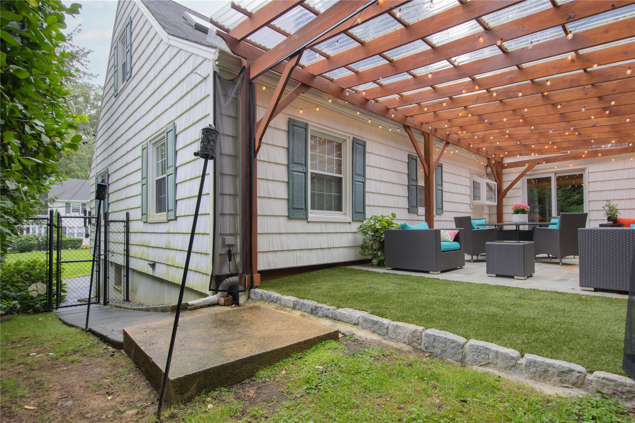 160 Douglas Place, Mount Vernon, New York image 20