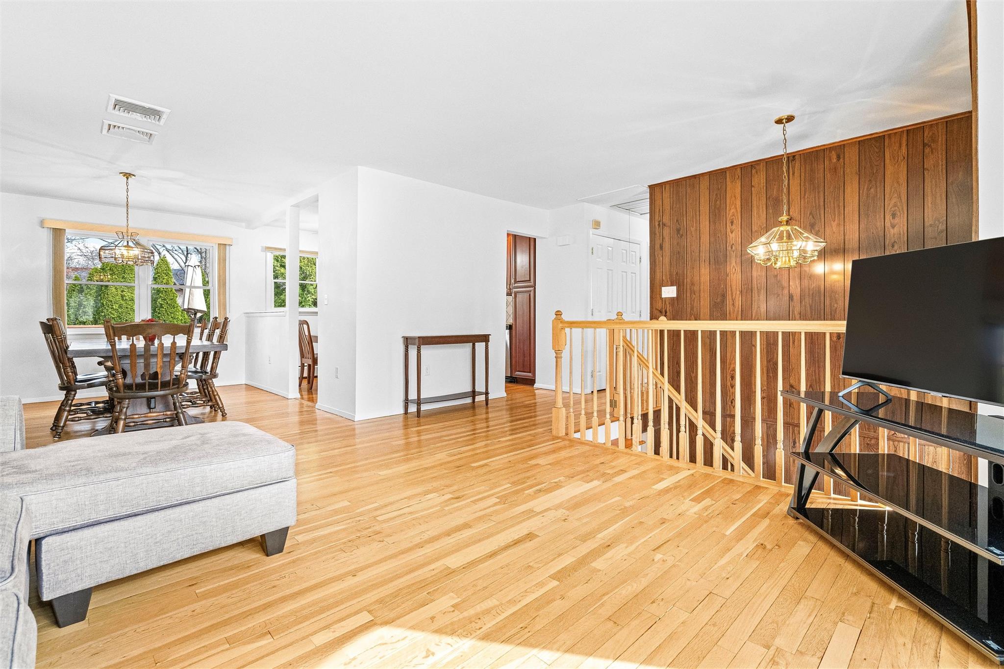 18 Eakman Drive, Garnerville, New York image 13