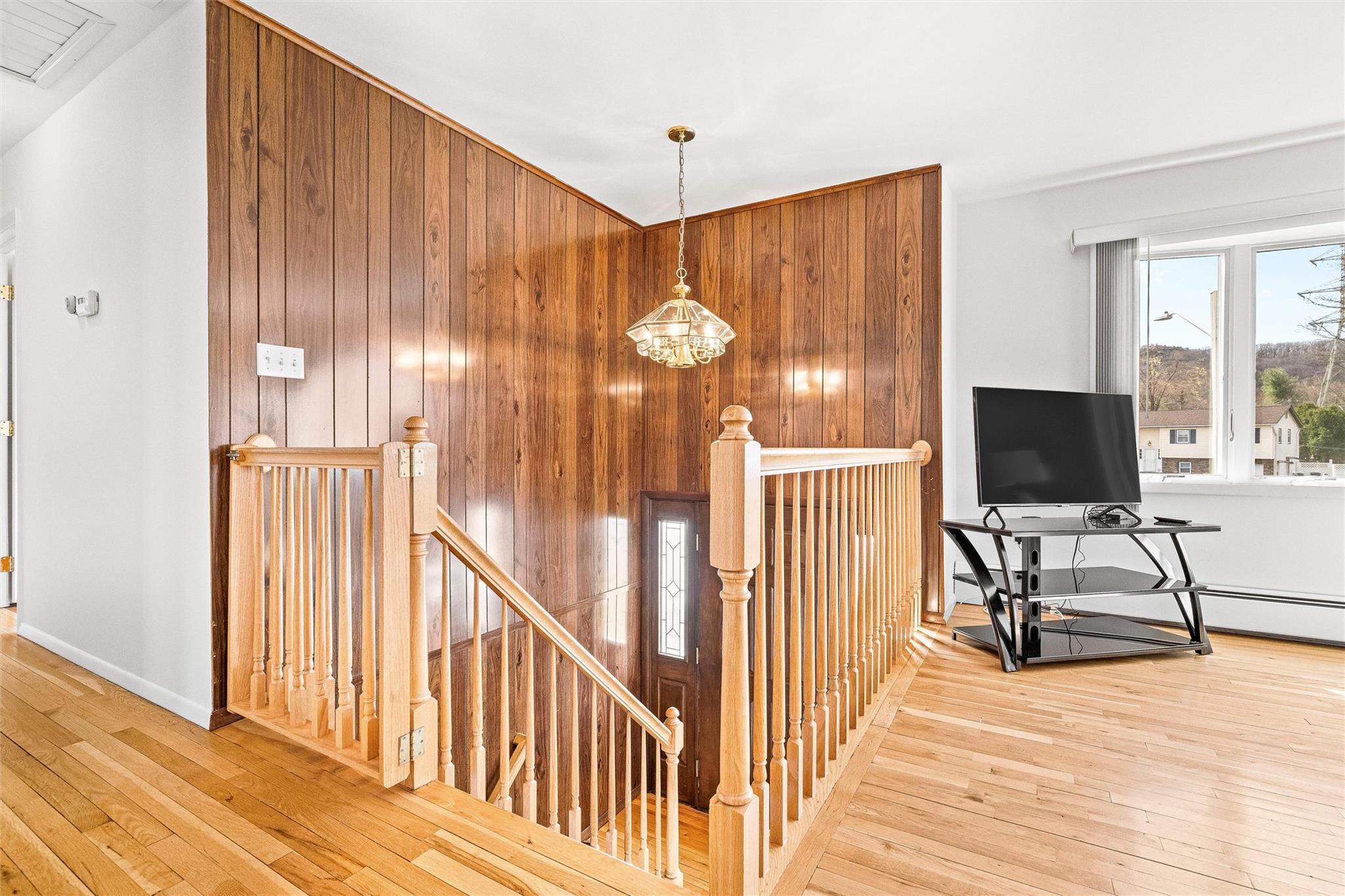 18 Eakman Drive, Garnerville, New York image 12