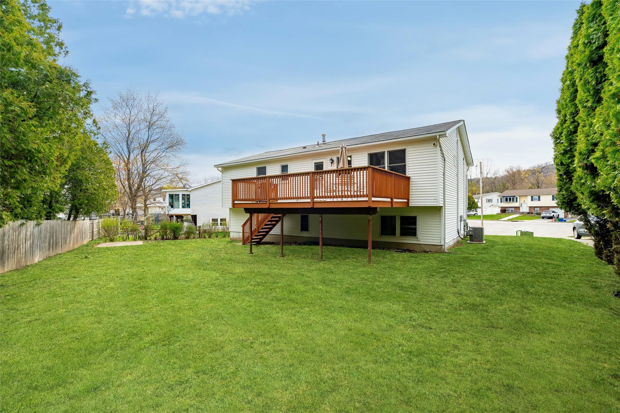 18 Eakman Drive, Garnerville, New York image 6