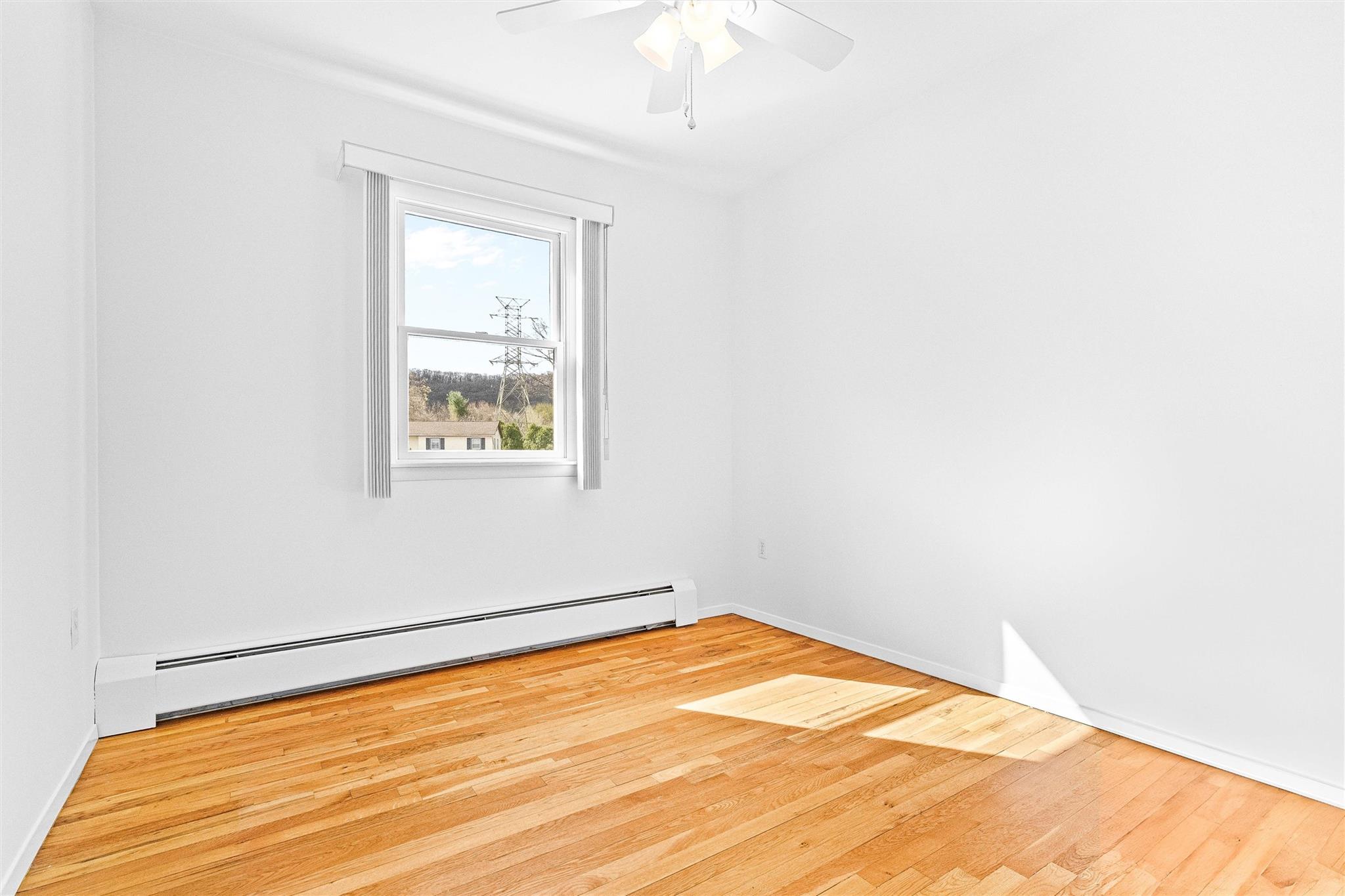 18 Eakman Drive, Garnerville, New York image 33