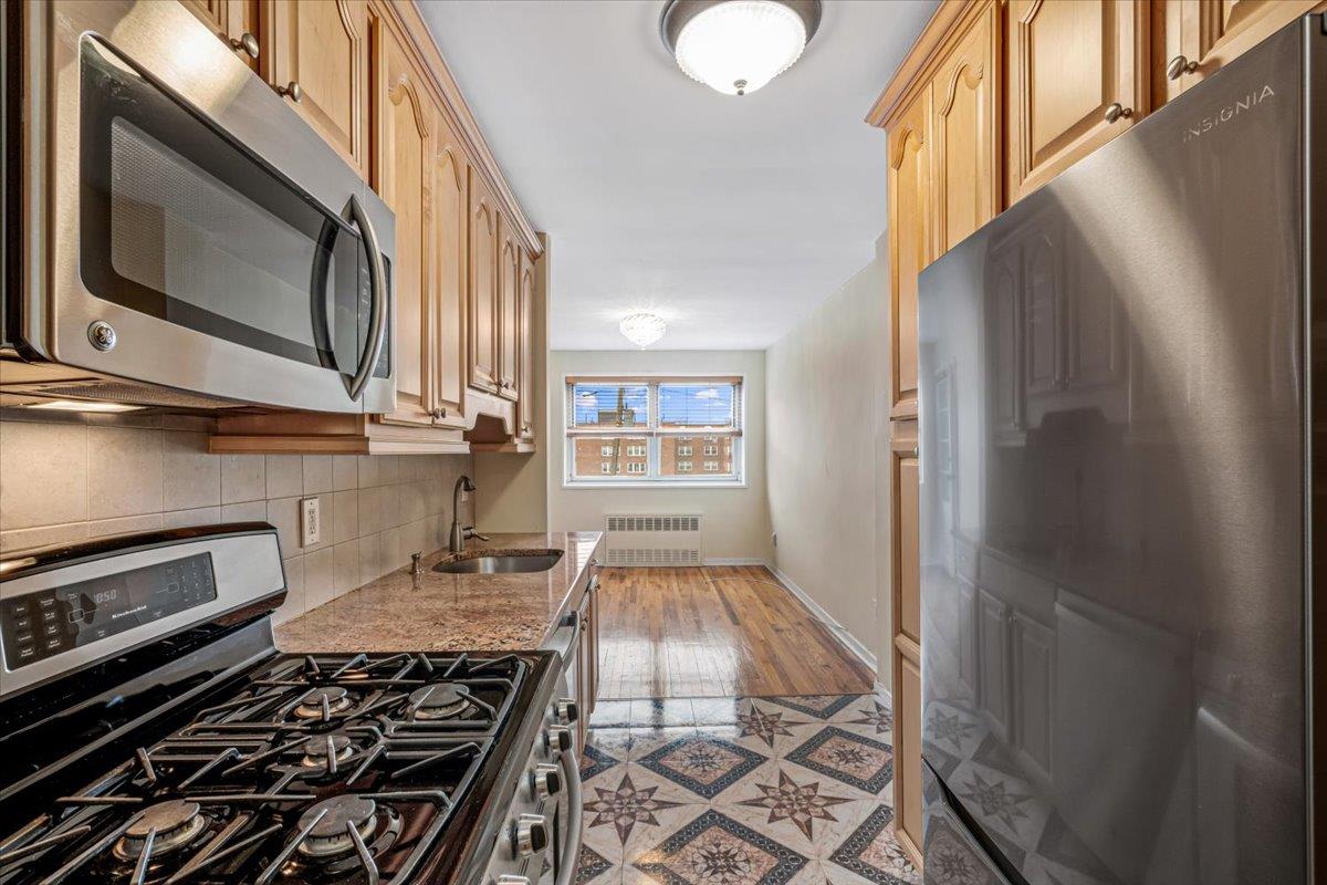 100 Lincoln Avenue #12C, Mineola, New York image 13