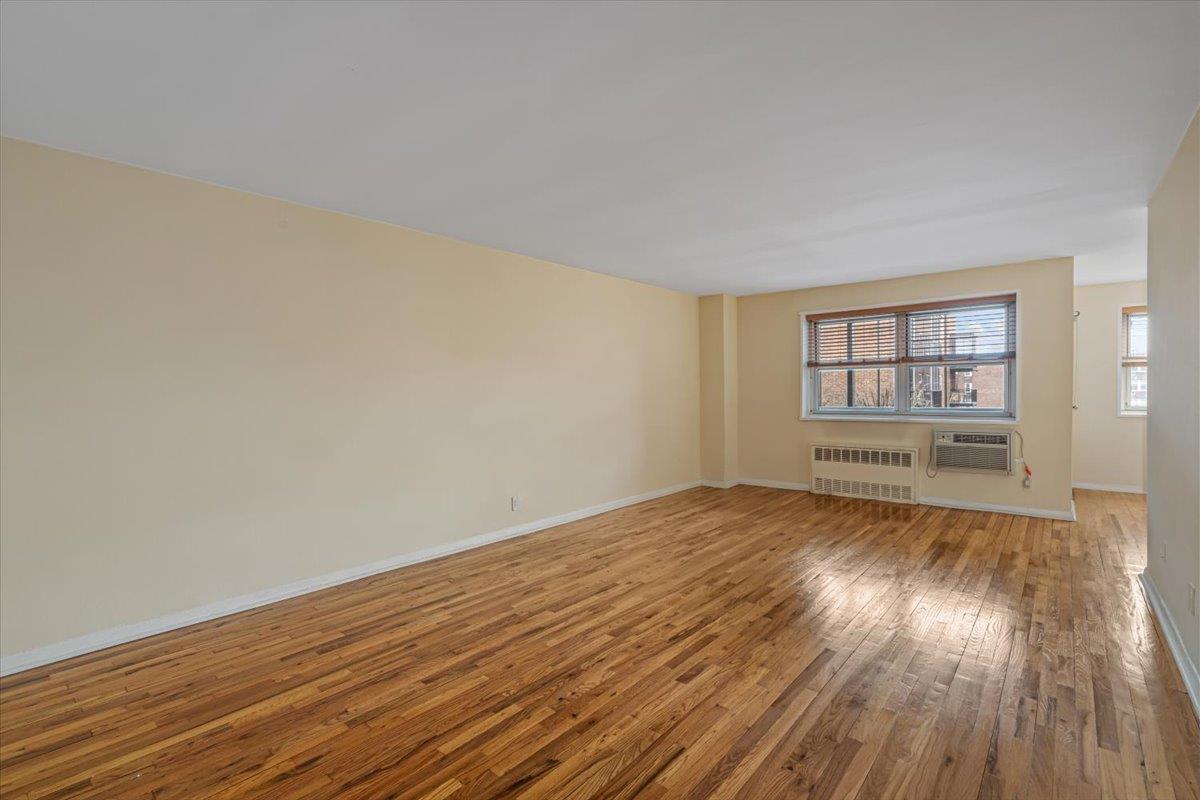 100 Lincoln Avenue #12C, Mineola, New York image 3