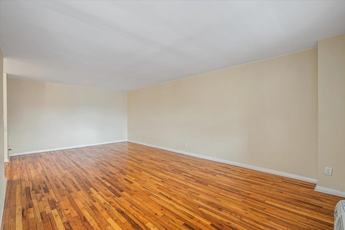 100 Lincoln Avenue #12C, Mineola, New York image 7
