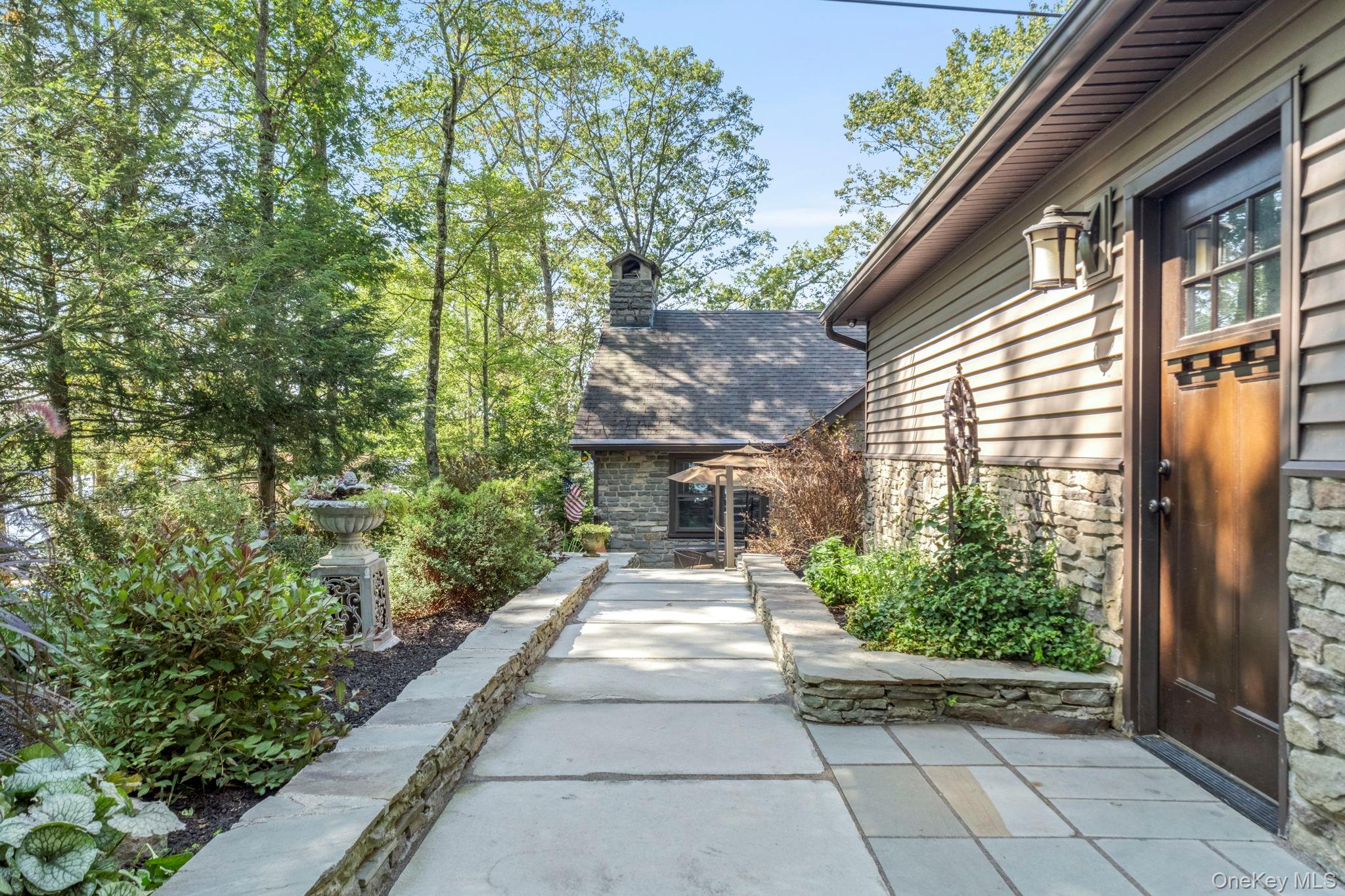 178 Canal Road