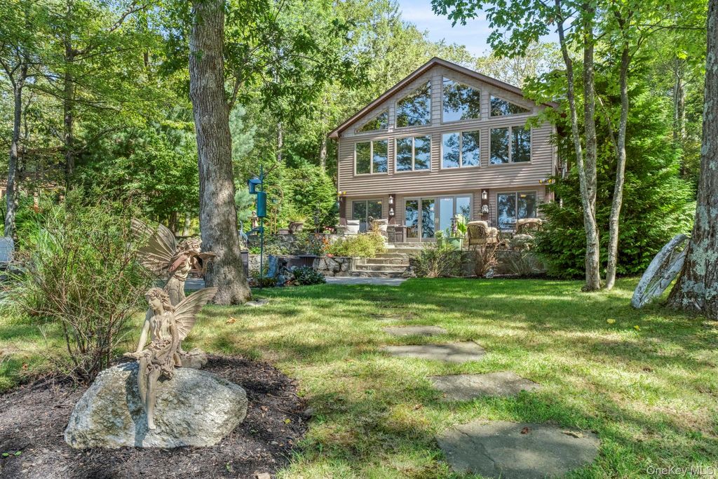 Photo of 178 Canal Road, Wurtsboro, NY 12790 (MLS # 999813)